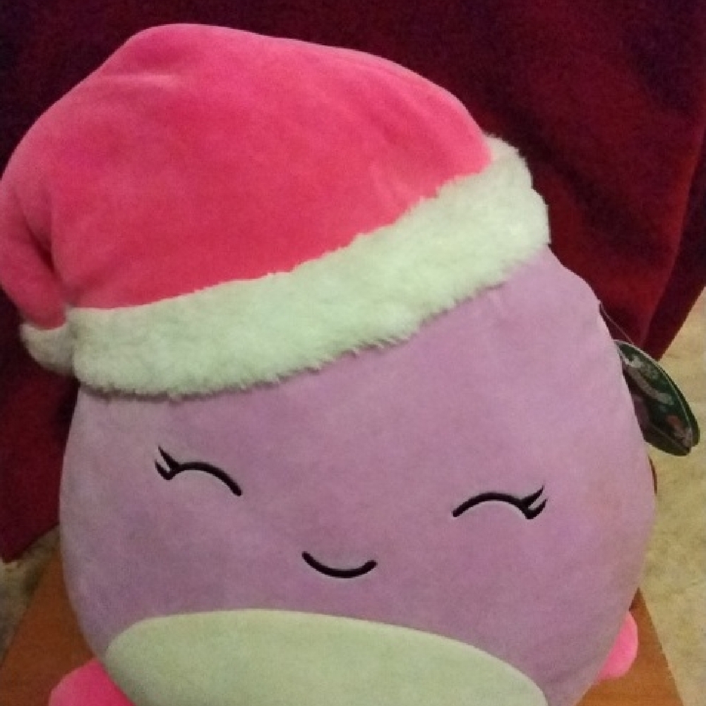 Squishmallow Cute Plush Octopus with Santa Hat - Picture 5 of 6
